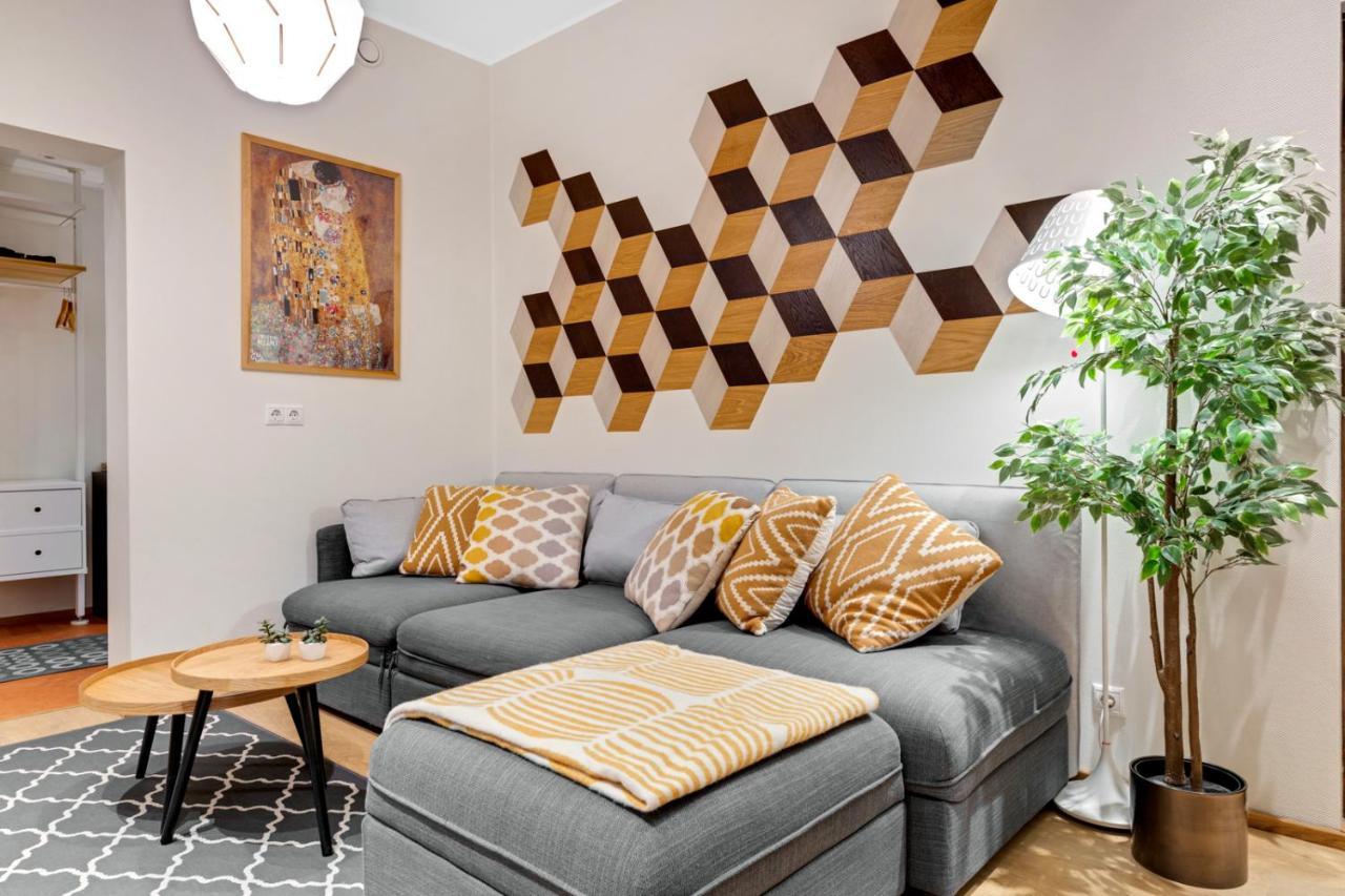 Family Apartment Tallinn Buitenkant foto