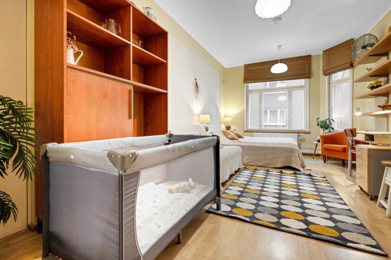 Family Apartment Tallinn Buitenkant foto