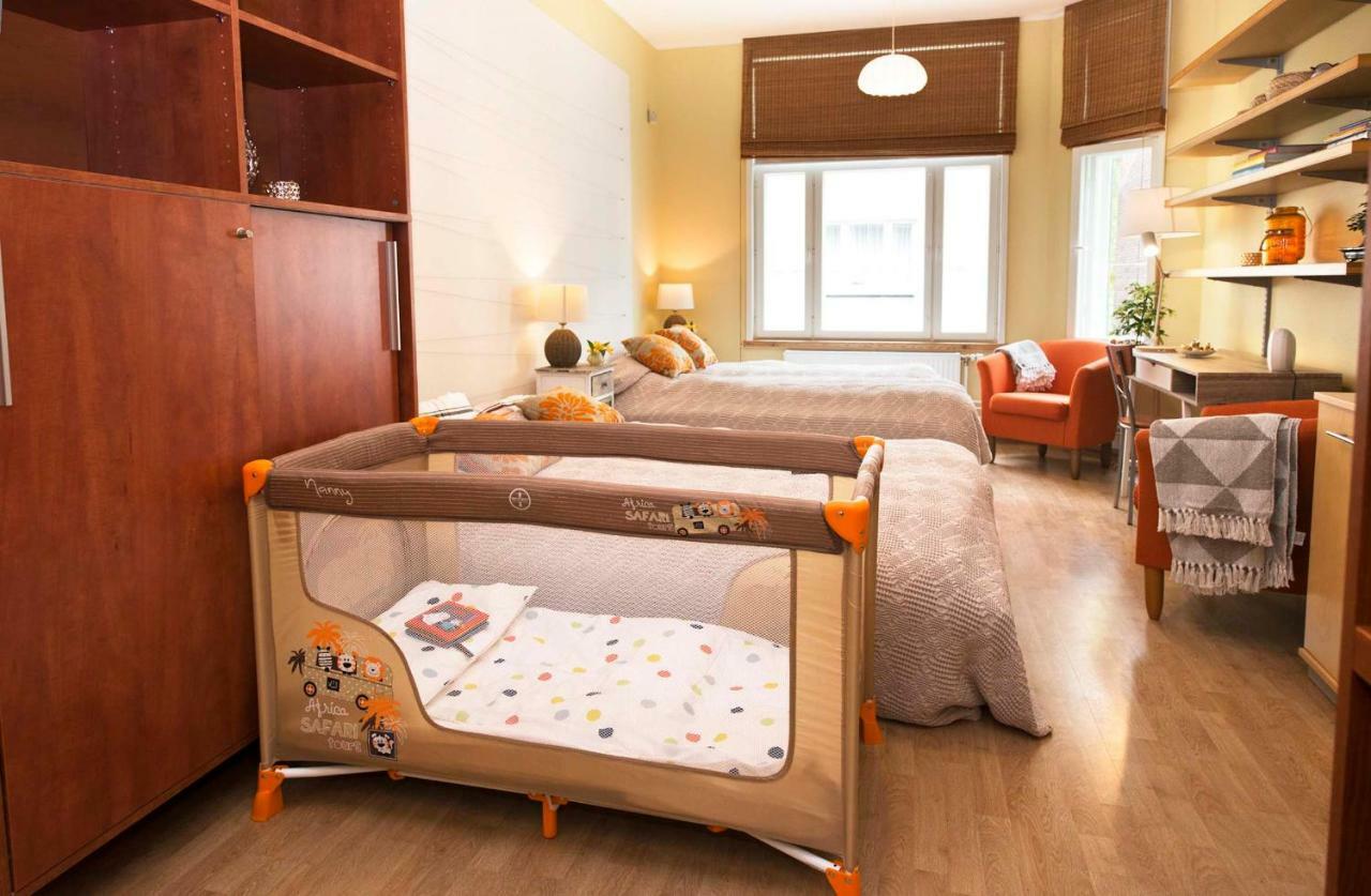 Family Apartment Tallinn Buitenkant foto