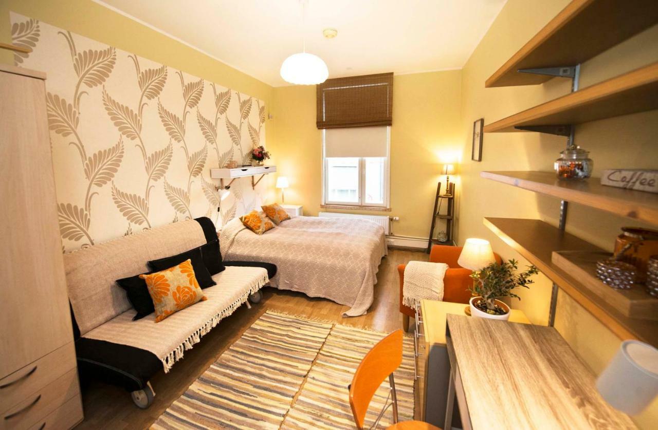 Family Apartment Tallinn Buitenkant foto