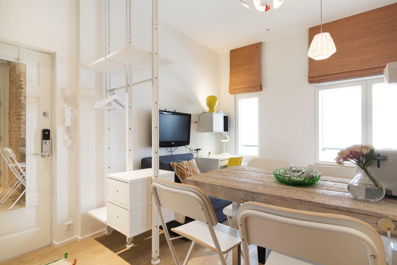 Family Apartment Tallinn Buitenkant foto